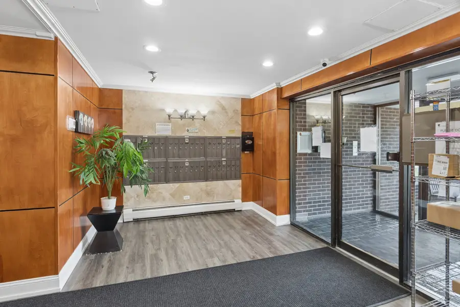 4600 N Cumberland Avenue #205, Chicago, IL 60656 - #3