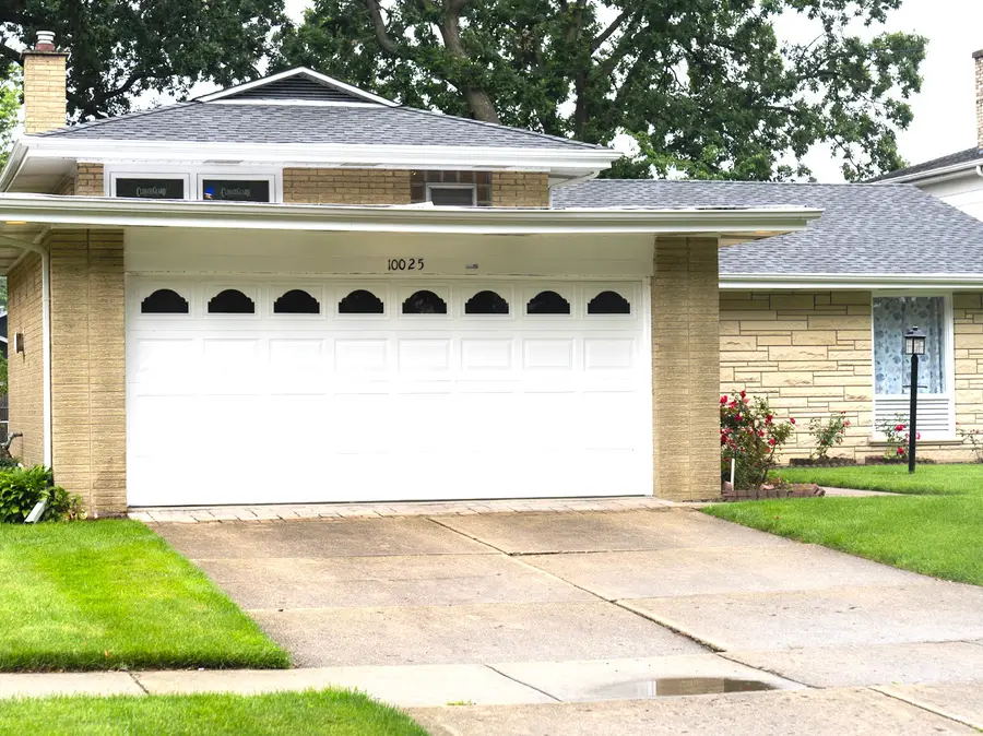 10025 Bronx Avenue, Skokie, IL 60077 - #3