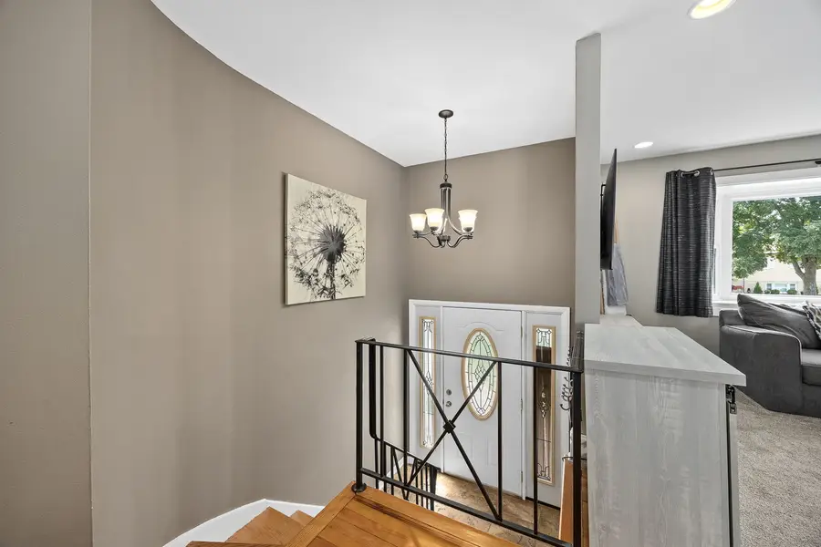 637 S Beverly Avenue, Addison, IL 60101 - #2