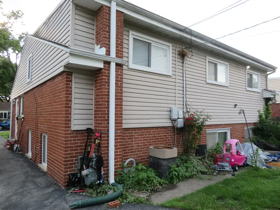 799 S Hawthorne Avenue, Elmhurst, IL 60126 - #3