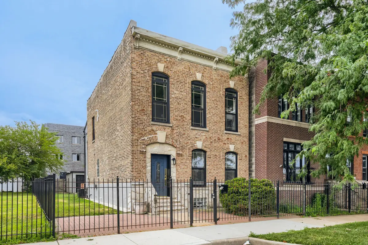 2335 W Maypole Avenue, Chicago, IL 60612 - #1