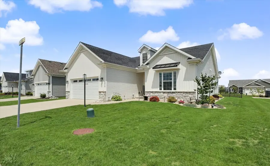 3916 Bay Circle #3916, Champaign, IL 61822 - #3