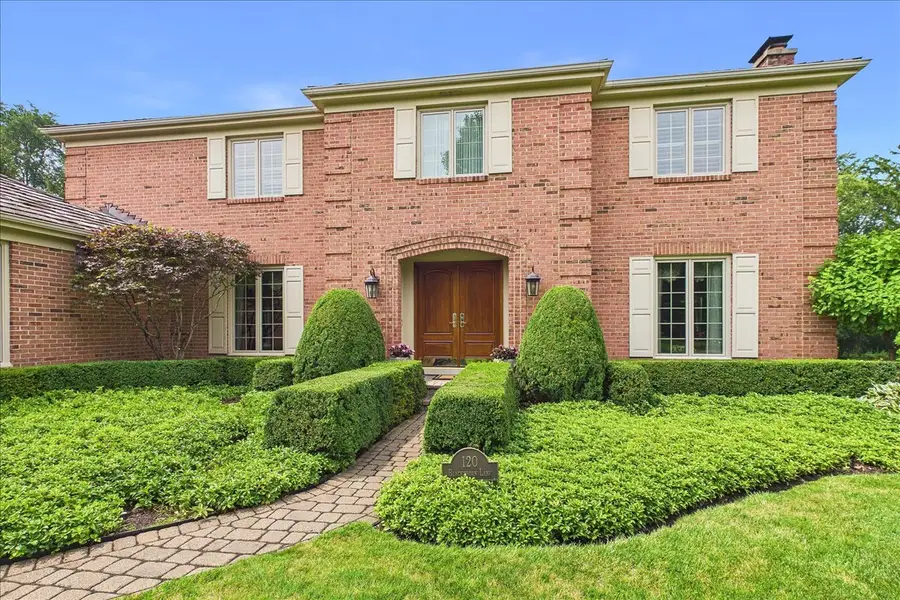 120 W Blackthorn Lane, Lake Forest, IL 60045 - #3