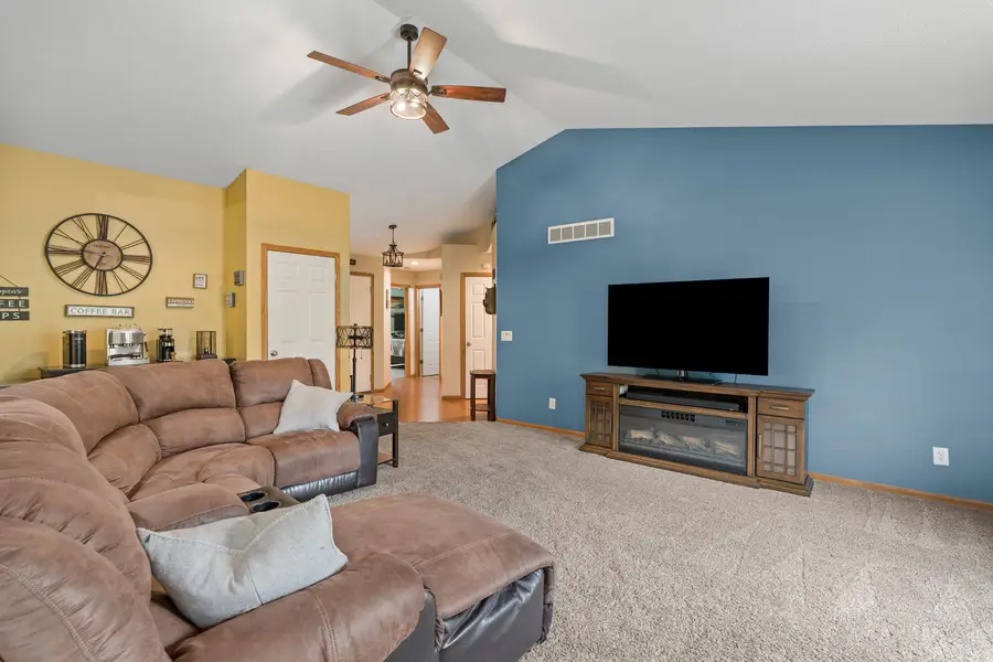 2632 Revo Road, Davenport, IA 52806 - #3