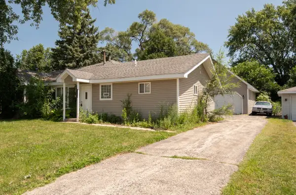 1612 Burry Circle Drive, Crest Hill, IL 60403