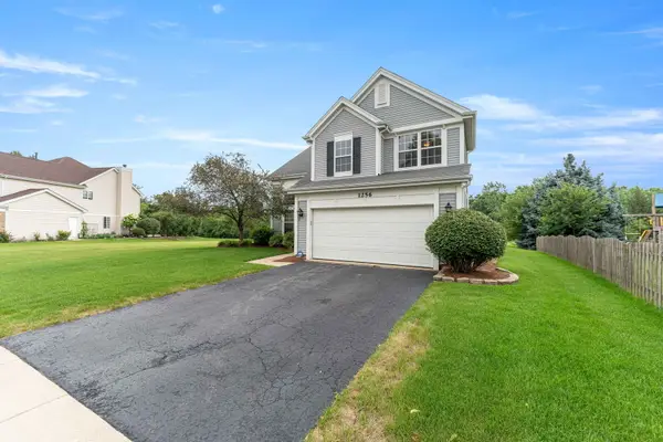 1256 Pennsbury Lane, Aurora, IL 60502
