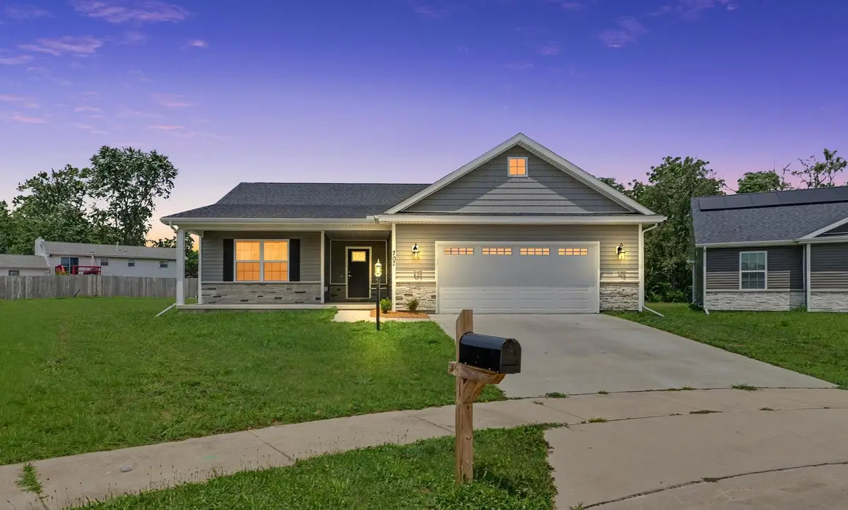 707 N Abbey Road, Urbana, IL 61802 - #1