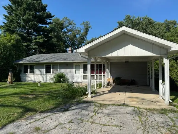1860 Richton Road, Steger, IL 60475