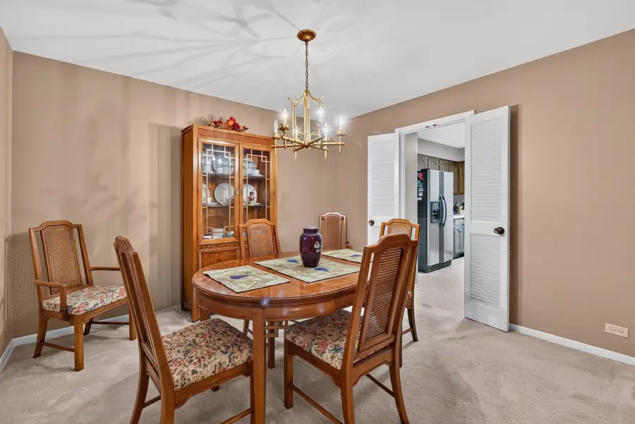 1109 Lancaster Avenue, Elk Grove Village, IL 60007 - #3