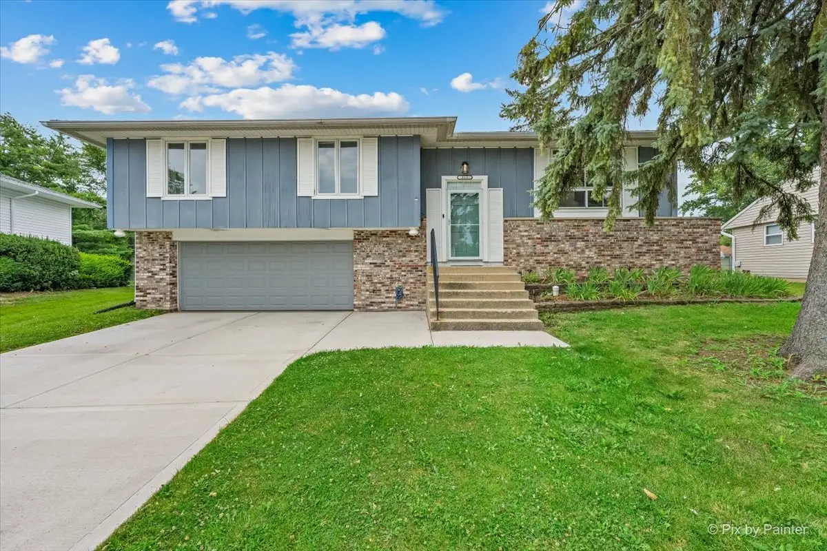 813 Krause Avenue, Streamwood, IL 60107 - #1