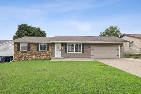 1201 27th Avenue N, Clinton, IA 52732