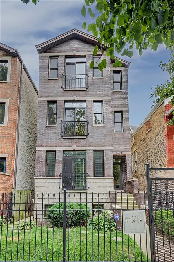 2739 W Thomas Street #2, Chicago, IL 60622