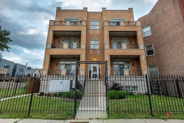 4417 S Calumet Avenue #2S, Chicago, IL 60653 - #1