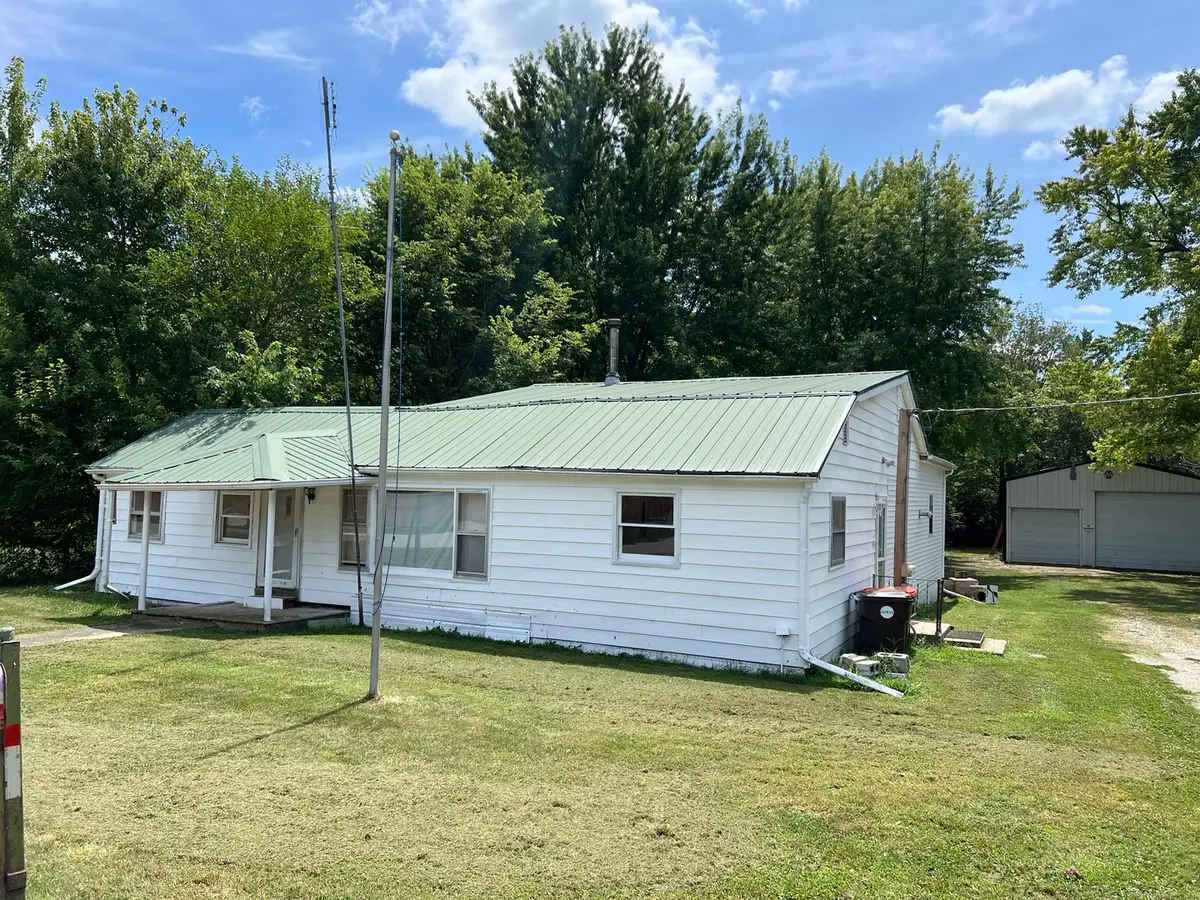 207 E North Street, Heyworth, IL 61745 - #1