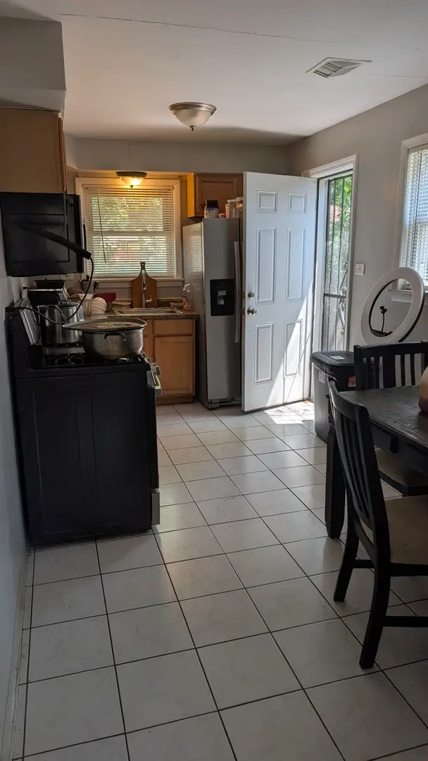 12207 S Elizabeth Street, Chicago, IL 60643 - #3