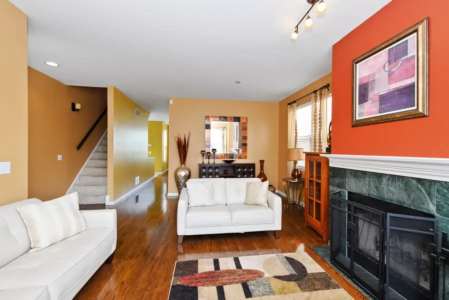4234 N Kolmar Avenue #D, Chicago, IL 60641 - #2