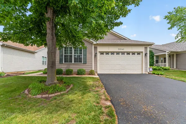 21240 Brush Lake Drive, Crest Hill, IL 60403
