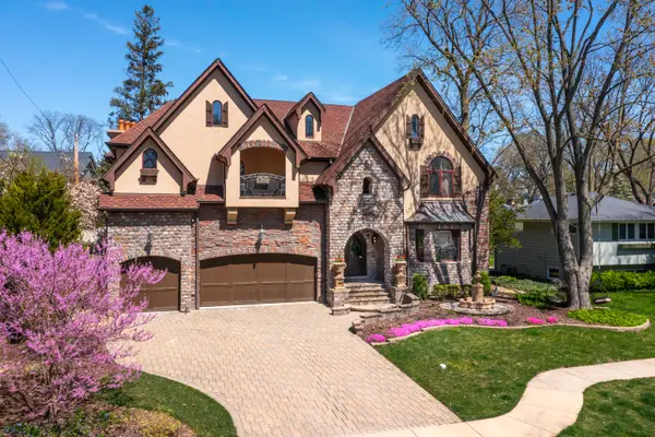 720 Willow Road, Naperville, IL 60540