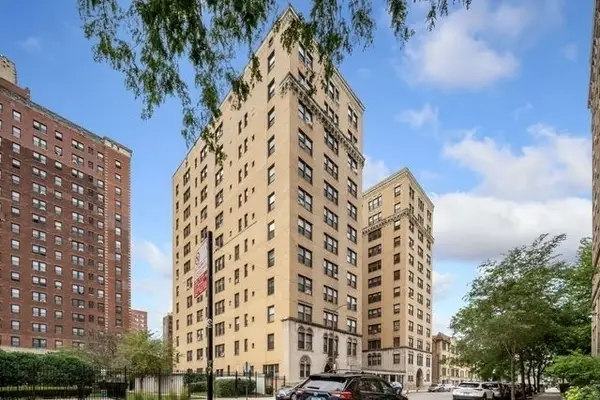 1755 E 55th Street #1202, Chicago, IL 60615