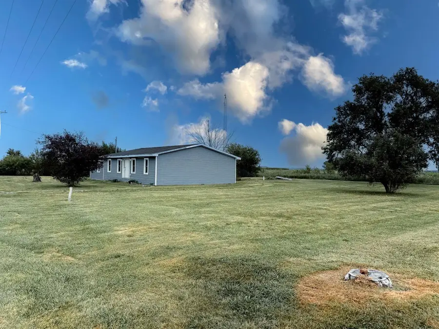 1993 E 1020 North Road, Milford, IL 60953 - #3