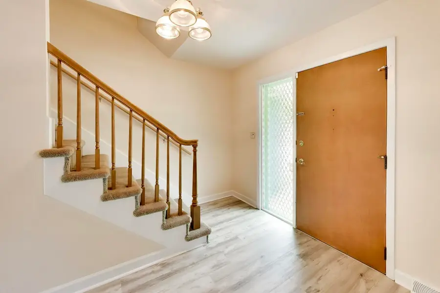 2047 Chestnut Street, Waukegan, IL 60087 - #3