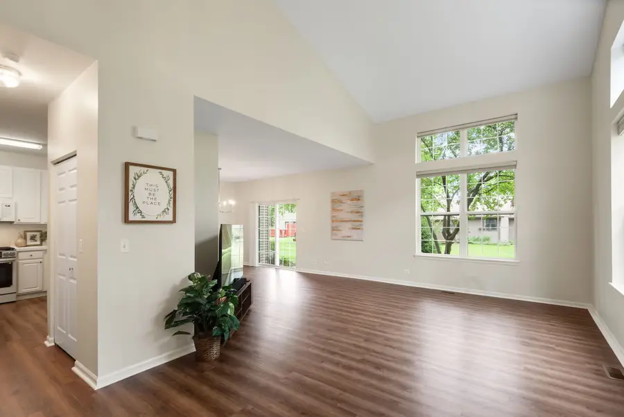828 Amelia Court, Grayslake, IL 60030 - #3