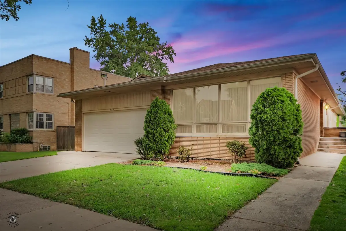 9139 S Oakley Avenue, Chicago, IL 60643 - #1