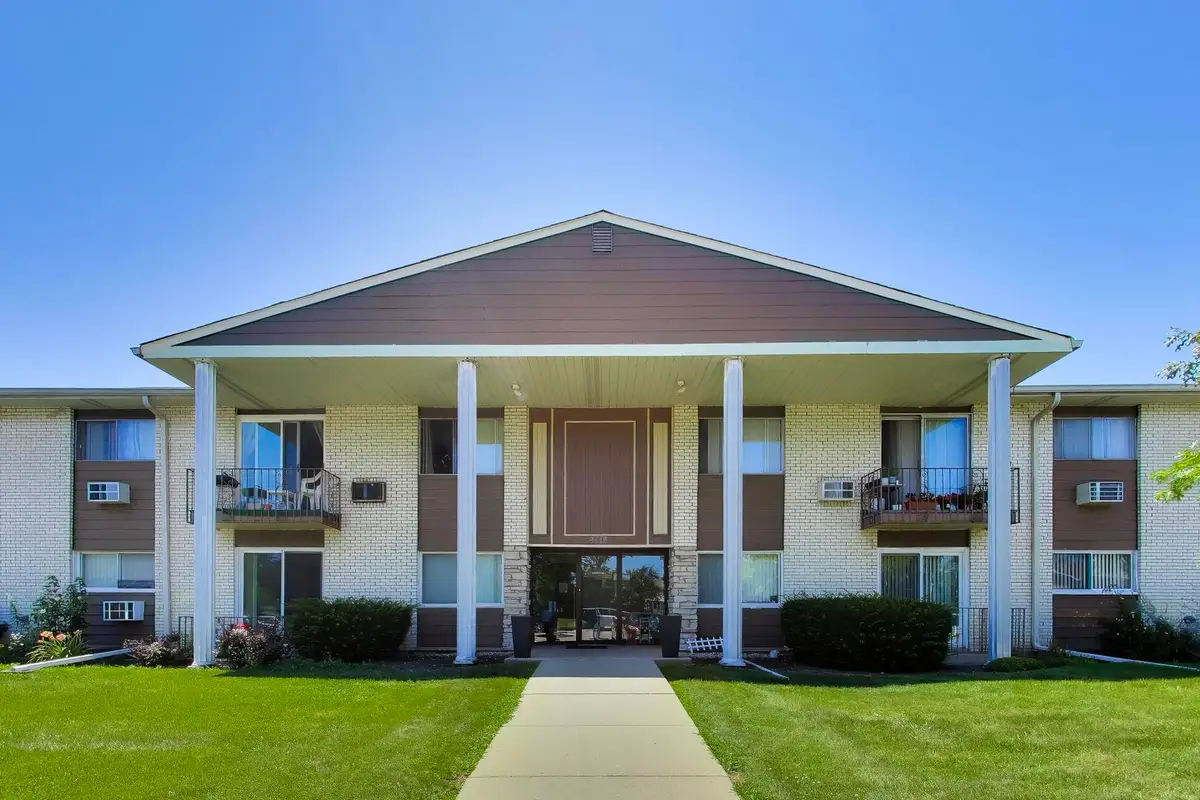 9518 Dee Road #1E, Des Plaines, IL 60016 - #1