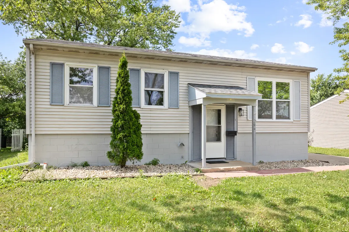 206 Ridge Circle, Streamwood, IL 60107 - #1