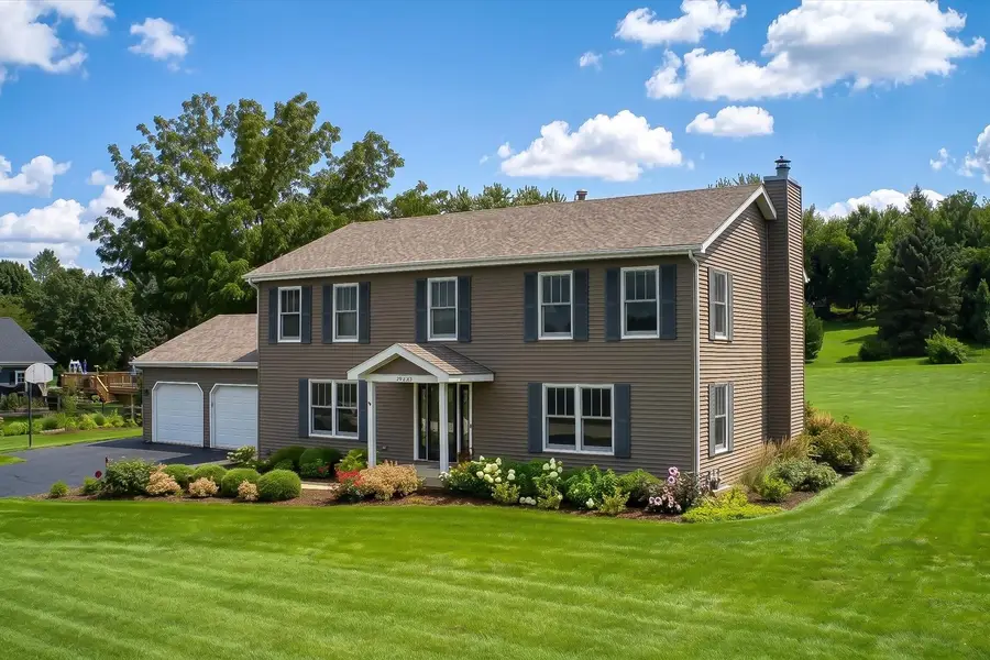 39W261 Hemlock Drive, Saint Charles, IL 60175 - #2
