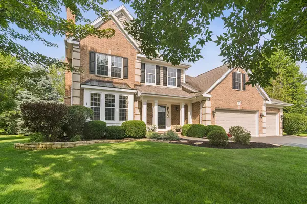 15 Dorchester Court, Hawthorn Woods, IL 60047