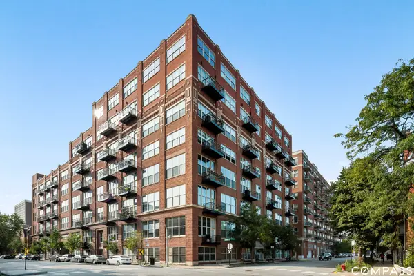 1500 W Monroe Street #623, Chicago, IL 60607