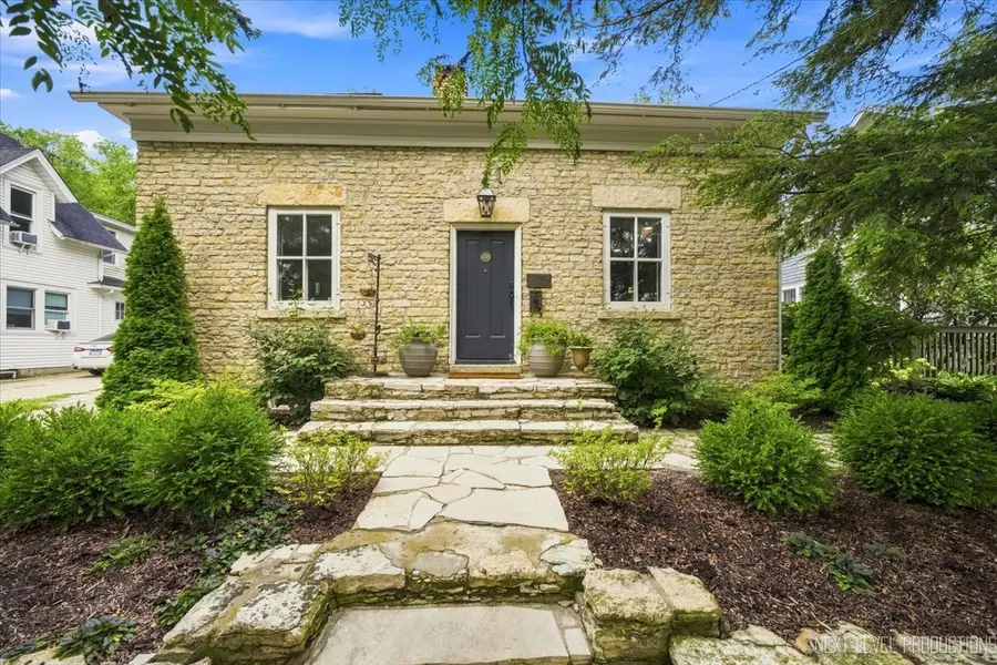 208 S 1st Street, Geneva, IL 60134 - #2