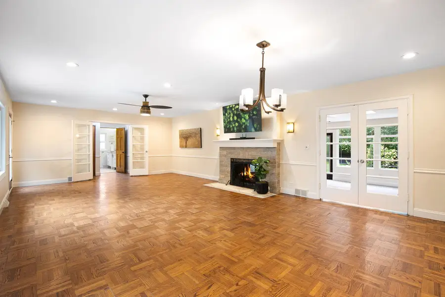 1433 Fulton Avenue, Winthrop Harbor, IL 60096 - #3