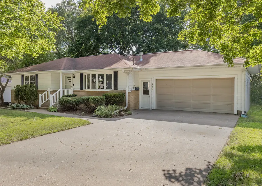 231 Hillcrest Drive, Geneseo, IL 61254 - #2