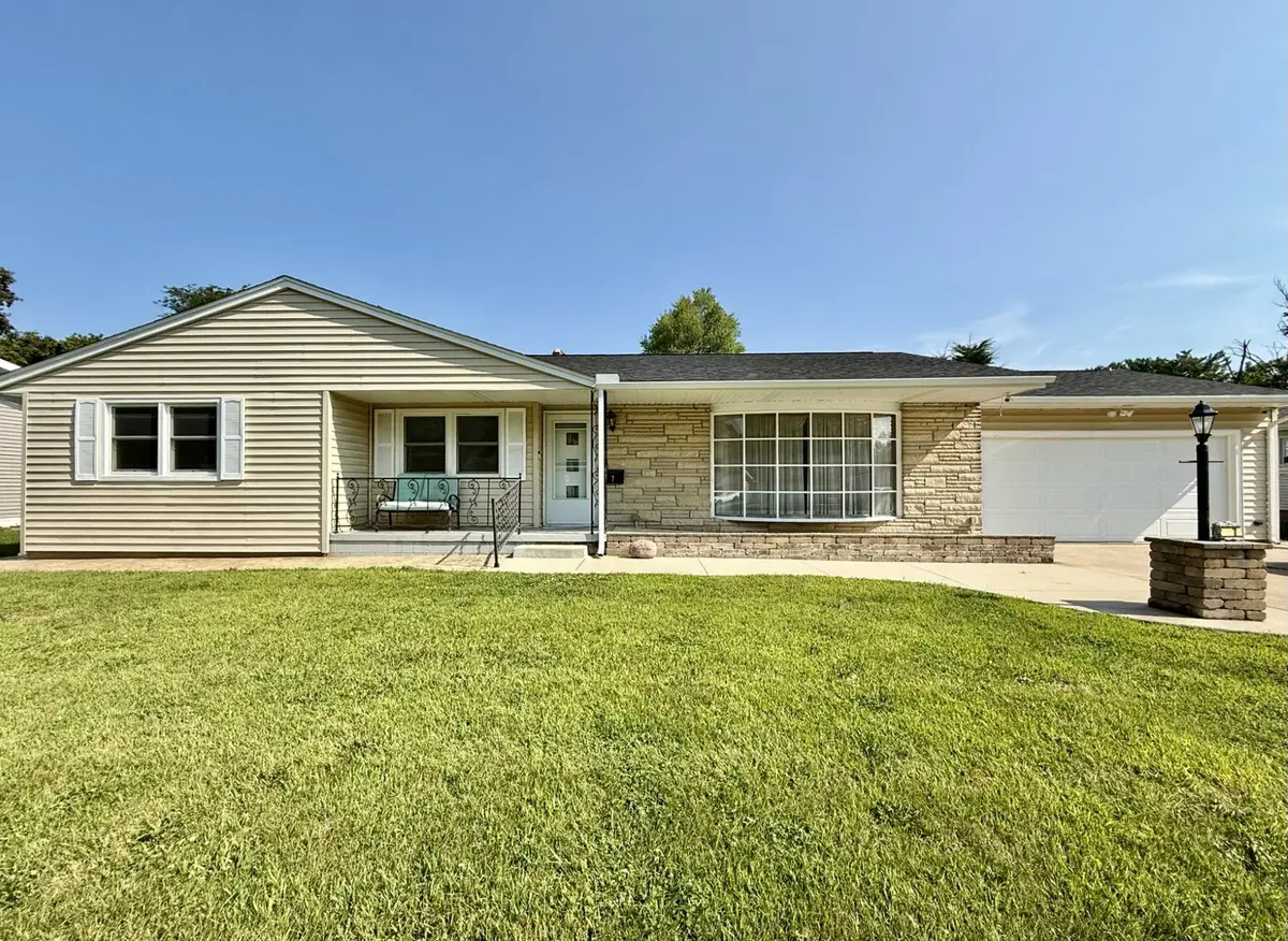 7 Edgewood Drive, Kewanee, IL 61443 - #1