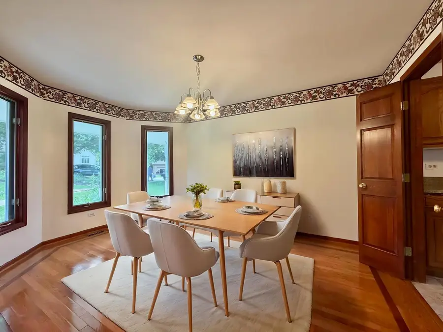 1 Genesee Court, Bolingbrook, IL 60440 - #2