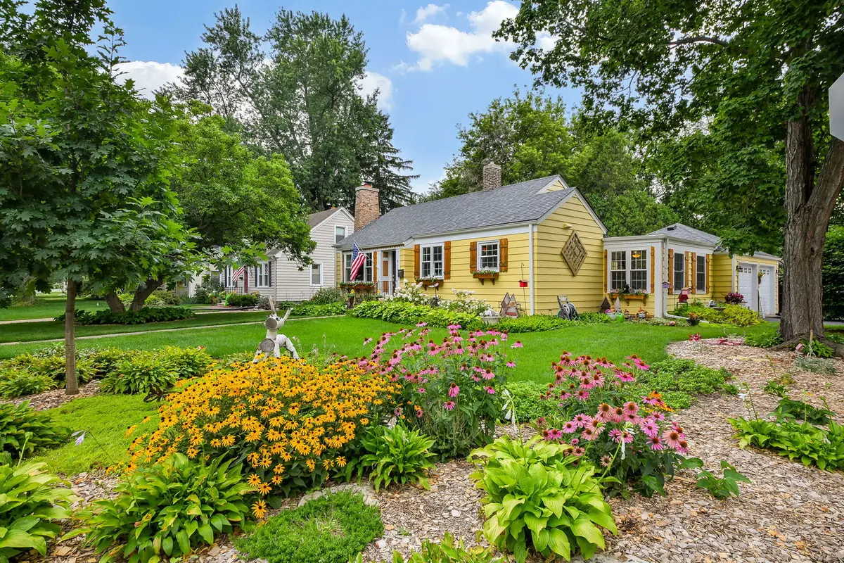 812 Richards Street, Geneva, IL 60134 - #1