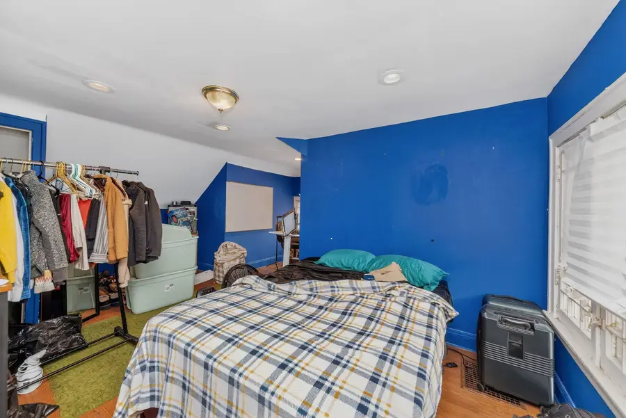 7717 S Luella Avenue, Chicago, IL 60649 - #3