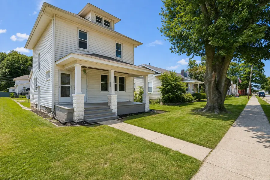 174 16th Avenue, East Moline, IL 61244 - #2