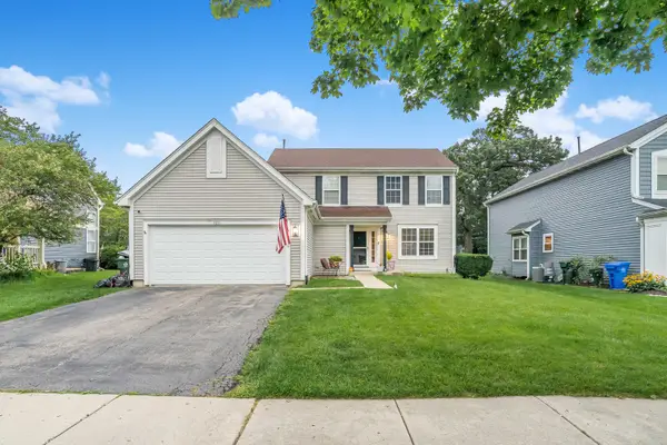 525 Arlington Lane, South Elgin, IL 60177