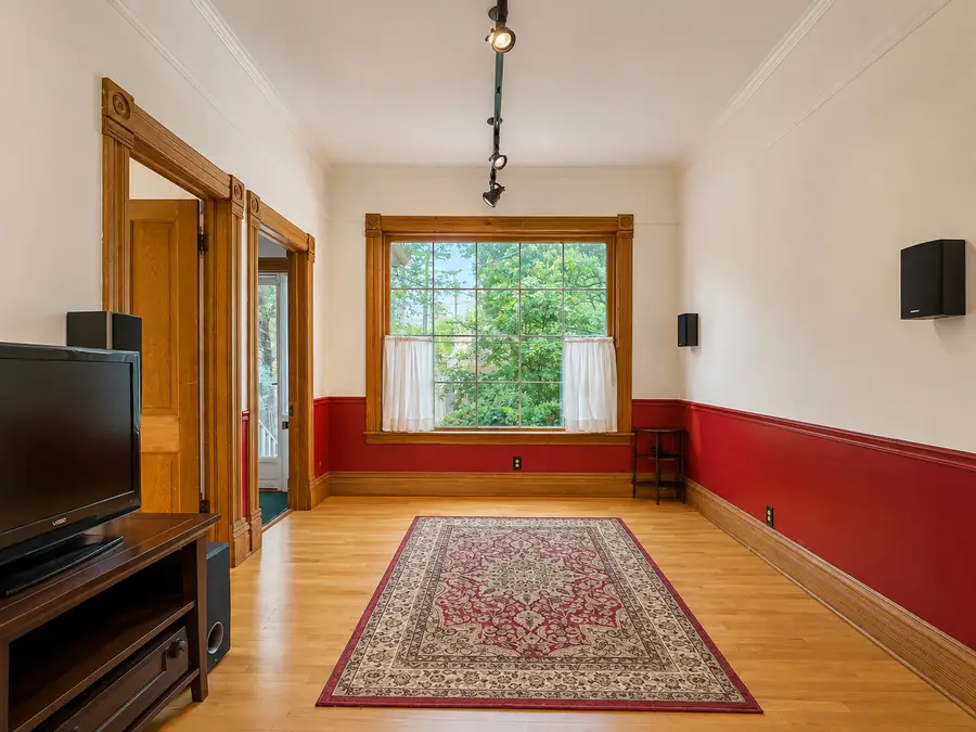 1013 Simpson Street, Evanston, IL 60201 - #3