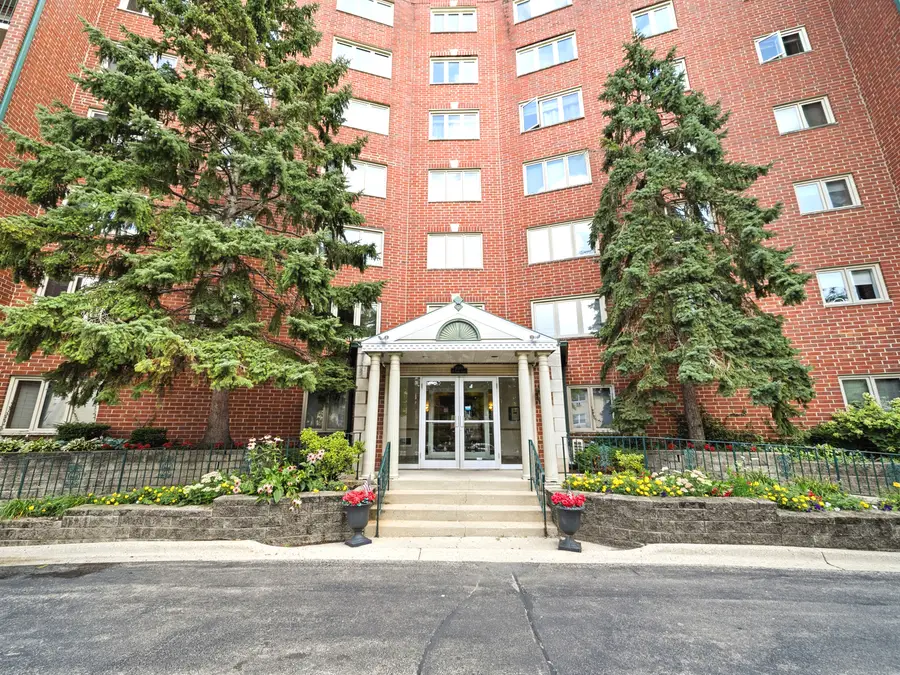 8580 W Foster Avenue #706, Norridge, IL 60706 - #2