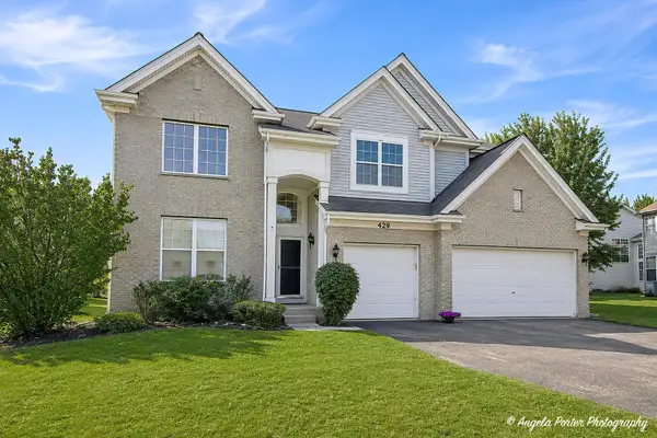 429 W Newbridge Lane, Round Lake, IL 60073