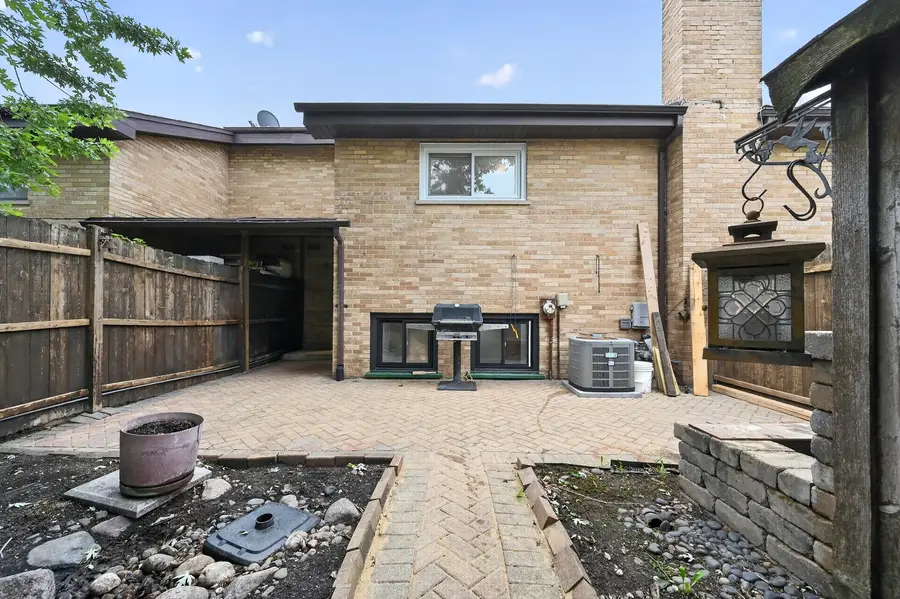 257 Dover Drive #c, Des Plaines, IL 60018 - #2