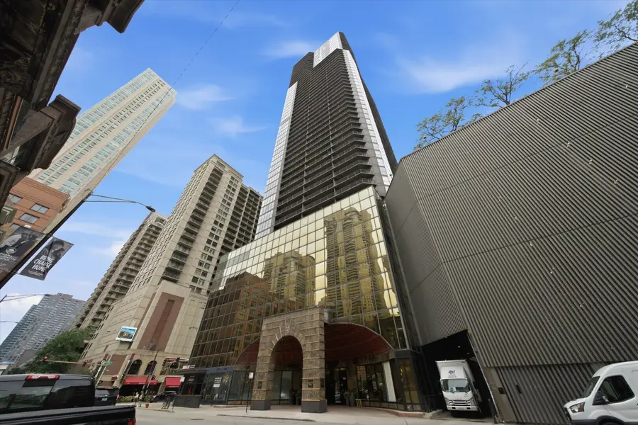 10 E Ontario Street #2111, Chicago, IL 60611 - #2