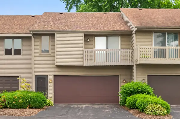 641 Amphitheater Drive #14, Rockford, IL 61107