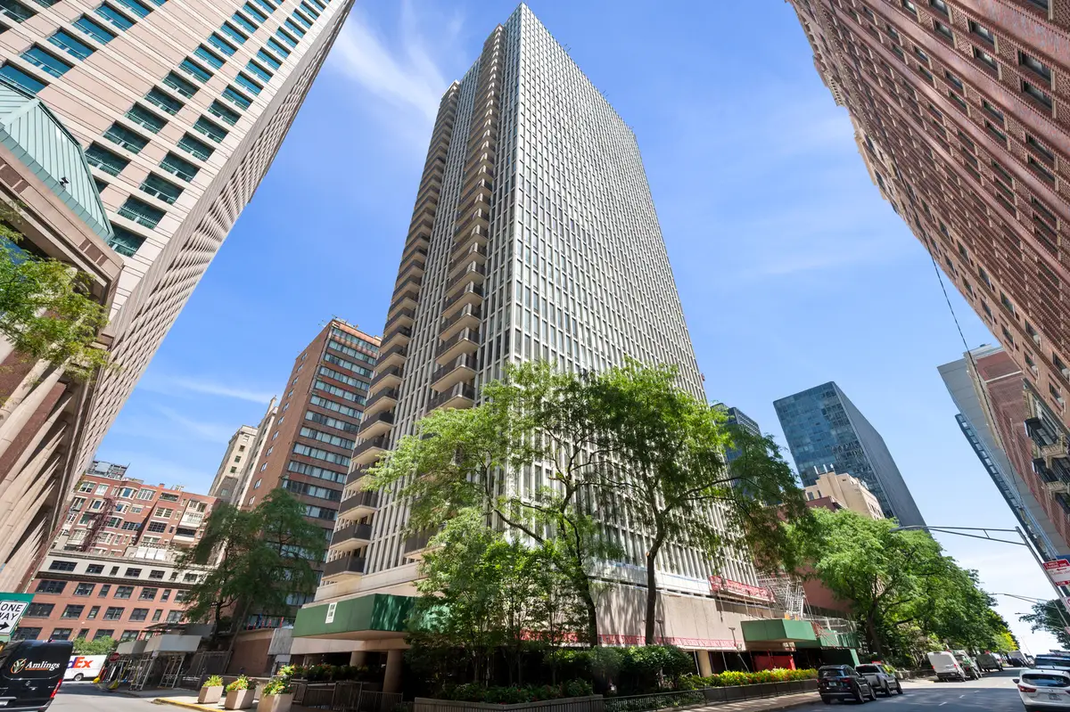 200 E Delaware Place #7D, Chicago, IL 60611 - #1