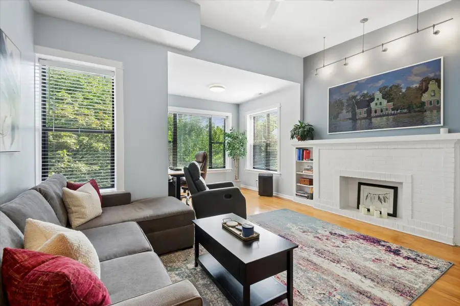 2456 W Eastwood Avenue #3, Chicago, IL 60625 - #2