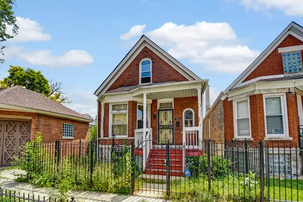 3413 W Carroll Avenue, Chicago, IL 60624